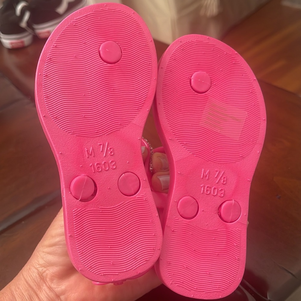 Bebe Toddler Sandal size 7/8. - Picture 5 of 7